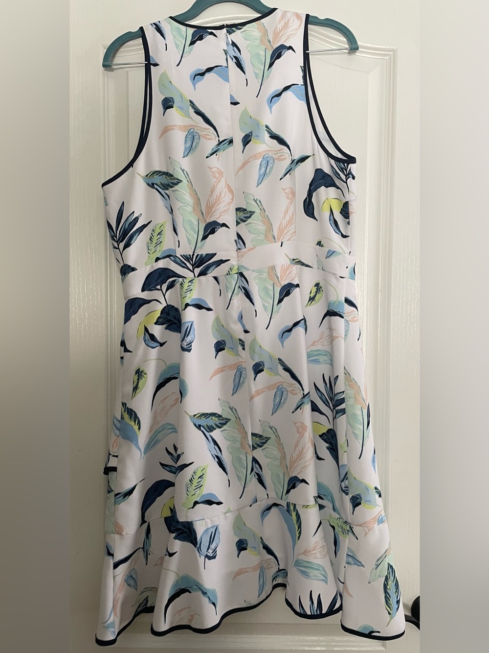 NWT Banana Republic Sleeveless Midi Flared Dress Floral Print Women’s Size 12 - Picture 3 of 12